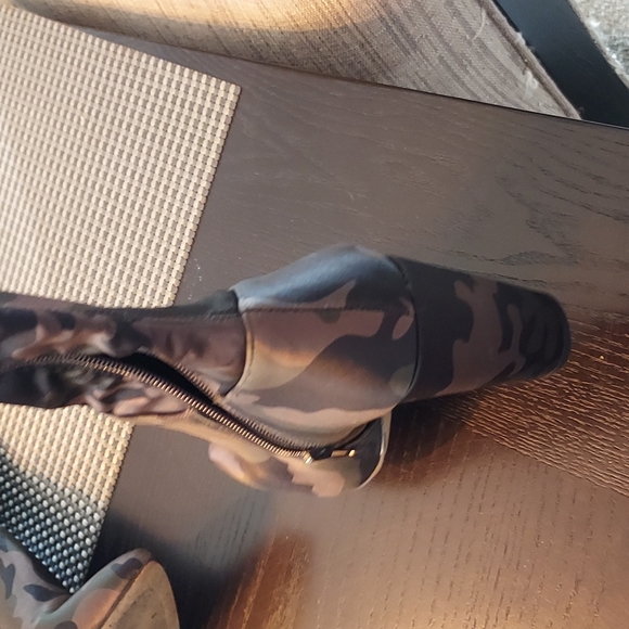 💟STUNNING💟ALDO THIGH HIGH CAMO BOOTS - Picture 3 of 13
